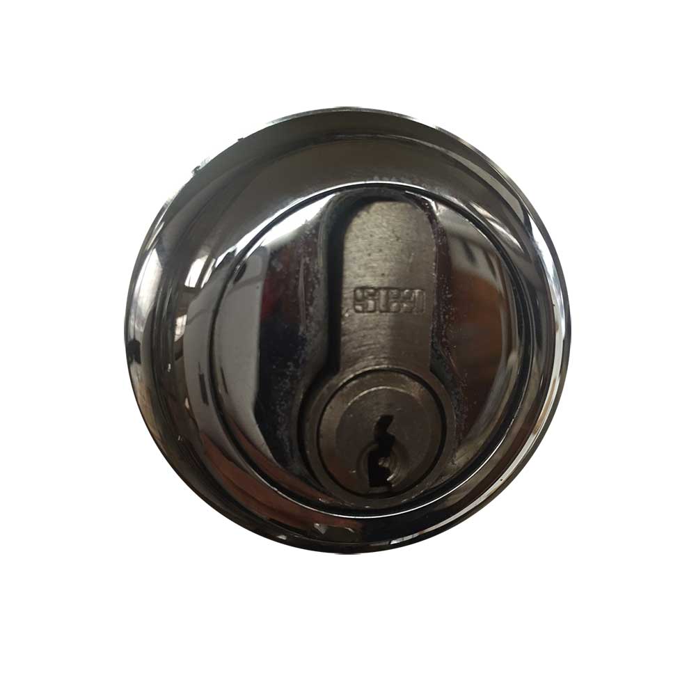 LOCK TO SALOON DOOR